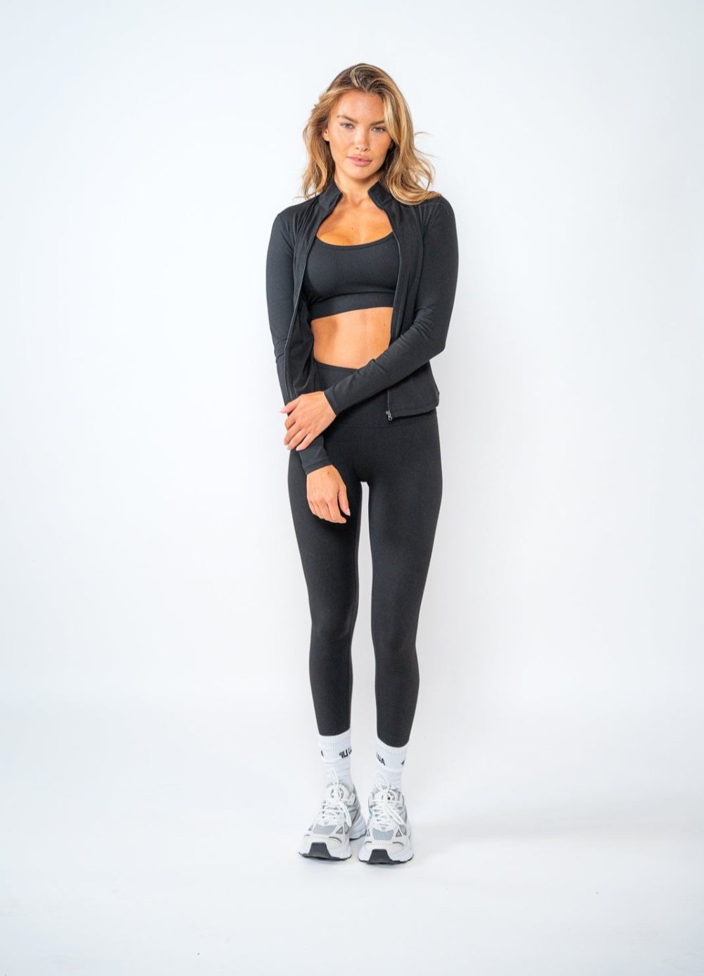 NOA ZIP JACKE - BLACK
