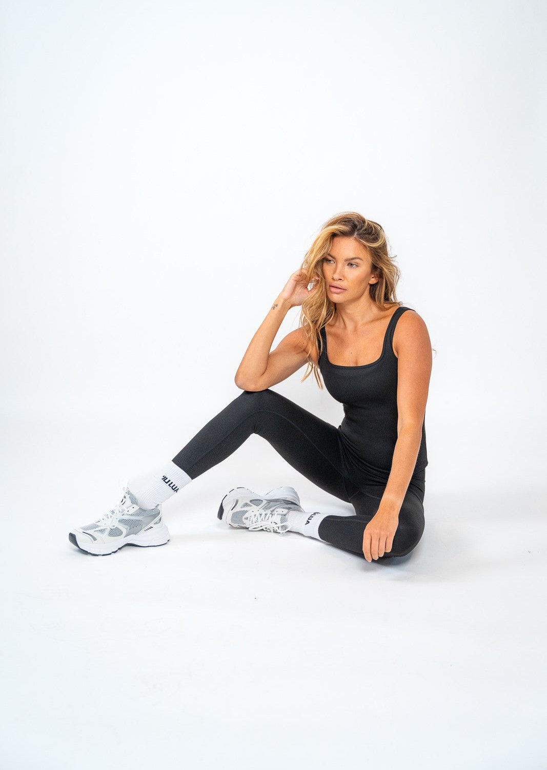 NOA TOP - BLACK